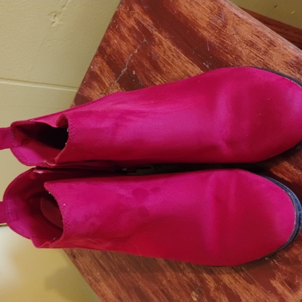Red Boots